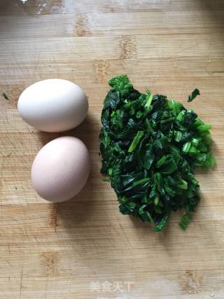 菠菜酱肉蔬菜卷饼的做法步骤：1