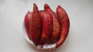 空气炸锅烤红薯的做法步骤：1
