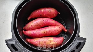 空气炸锅烤红薯的做法步骤：2