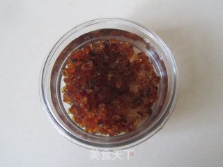 桃胶银耳羹的做法步骤：1