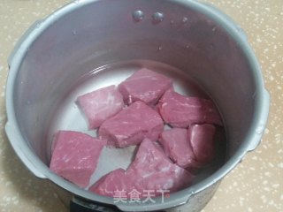 自制五香芝麻肉松的做法步骤：2