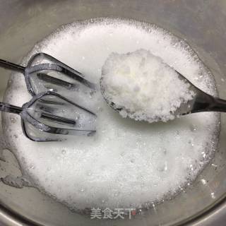 电饭锅版蛋糕的做法步骤：5