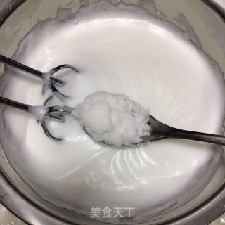 电饭锅版蛋糕的做法步骤：7