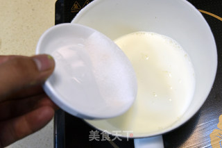 抹茶奶冻蛋糕  德普烘焙实验室的做法步骤：2