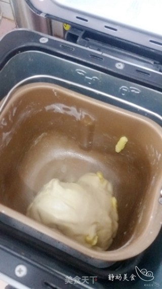 胡萝卜豆沙餐包的做法步骤：5