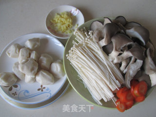 【湖北】双菇烩鱼丸的做法步骤：1
