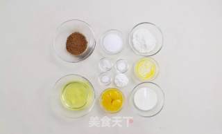 妙搭烘焙|食谱 | 圣诞就吃能带来一生好运的树根蛋糕的做法步骤：1