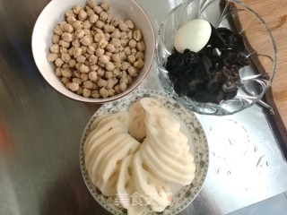 五香卤藕片的做法步骤：1