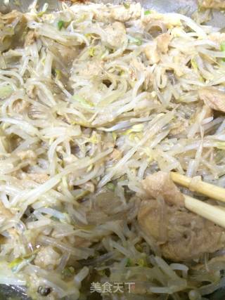 自创 豆芽油面筋粉丝 三合一馅饼的做法步骤：1