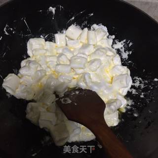 牛轧糖的做法步骤：3