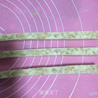 牛轧糖的做法步骤：7