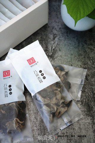 【白菜辣炒木耳】的做法步骤：12