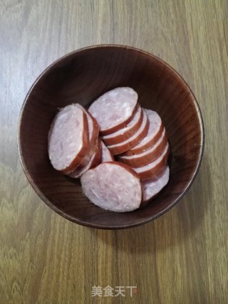 红肠鸡蛋面的做法步骤：4
