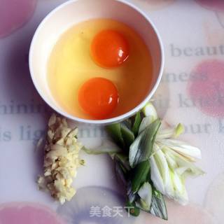 鸡蛋炒彩椒的做法步骤：3