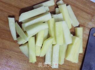 香煎孜然土豆条的做法步骤：2