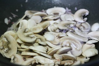 奶油蘑菇汤的做法步骤：6