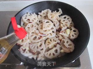 炝炒藕片的做法步骤：5