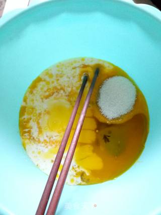 电饭锅蛋糕的做法步骤：2