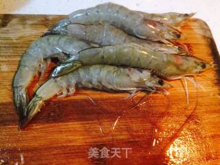 蒜蓉粉丝虾的做法步骤：1