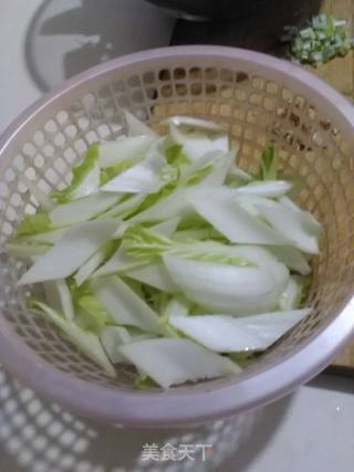 虾皮炒快菜的做法步骤：1