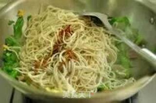 小炒面~香肠青菜炒面的做法步骤：7