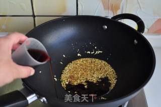 蒜香红酒虾的做法步骤：7
