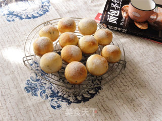 【迷你版土豆香葱餐包】的做法步骤：10
