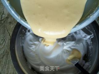 戚风蛋糕的做法步骤：8