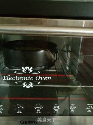 戚风蛋糕的做法步骤：9