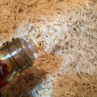 鸡蛋火腿炒面的做法步骤：8