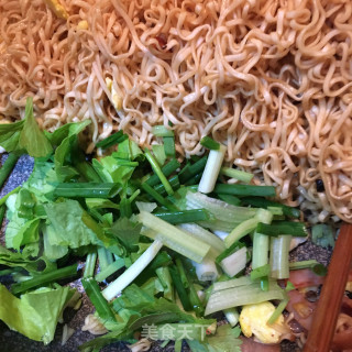 鸡蛋火腿炒面的做法步骤：11