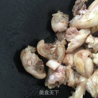 红烧猪脚的做法步骤：4