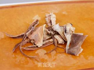 章鱼鸡爪汤的做法步骤：2