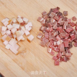 蚕豆火腿焖饭的做法步骤：2