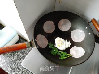 圣诞老人三明治的做法步骤：1