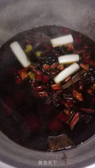 自制鸭脖的做法步骤：5