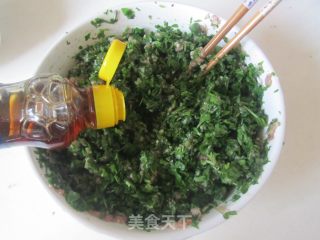 荠菜猪肉馅饼的做法步骤：5