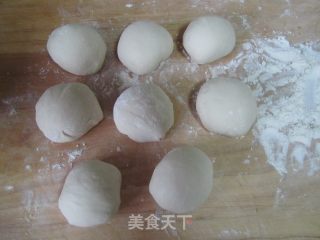 荠菜猪肉馅饼的做法步骤：7