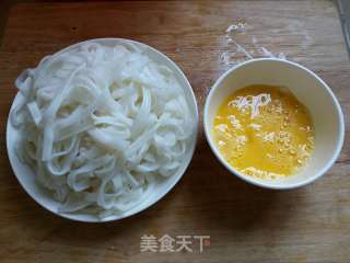 黑椒肉丝炒河粉的做法步骤：3