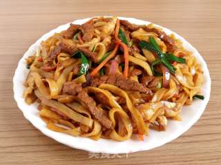 黑椒肉丝炒河粉的做法步骤：10