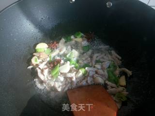 酸菜炒肉丝的做法步骤：3