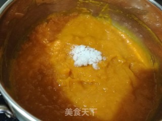 奶香南瓜羹的做法步骤：8