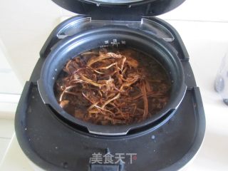 【湖北】茶树菇鹌鹑蛋土鸡汤的做法步骤：6