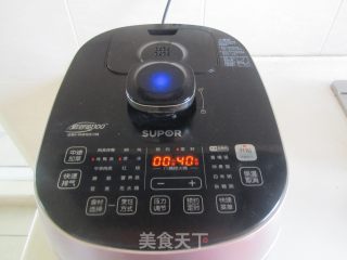 【湖北】茶树菇鹌鹑蛋土鸡汤的做法步骤：7