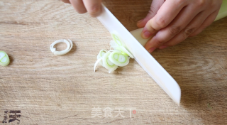 红果家菜谱之茄汁疙瘩汤的做法步骤：1