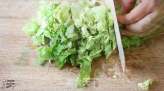 红果家菜谱之茄汁疙瘩汤的做法步骤：2