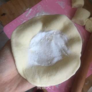 甜到内心的发面糖饼的做法步骤：5