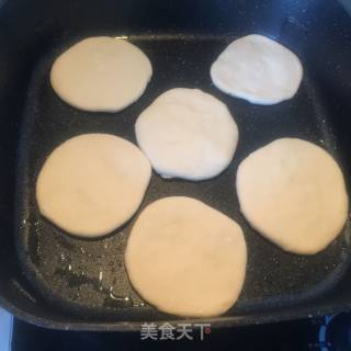 甜到内心的发面糖饼的做法步骤：6