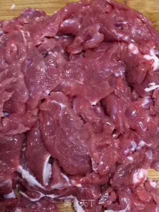 辣炒牛肉的做法步骤：1