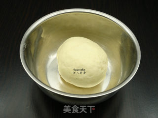 小笼包的做法步骤：1